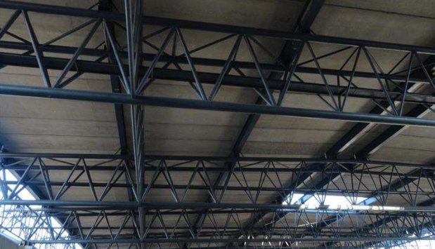 临河桁架结构皮相的处理每每分为哪几个步调流程